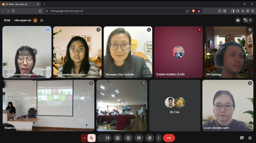 Online speakers joining the summer school session